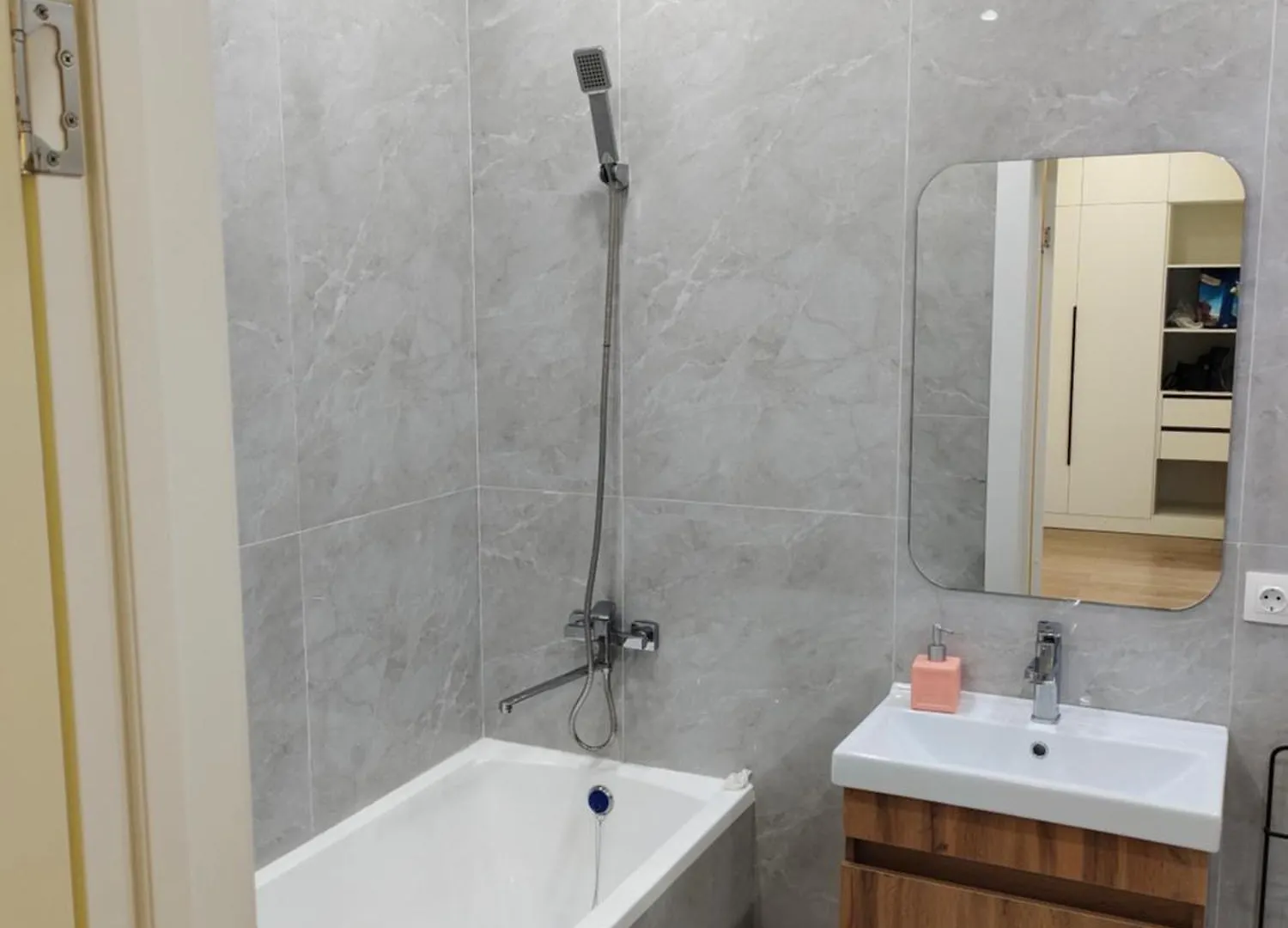 Baityrsin Apartment Nur-Sultan  0*, Nur-Sultan (Astana)